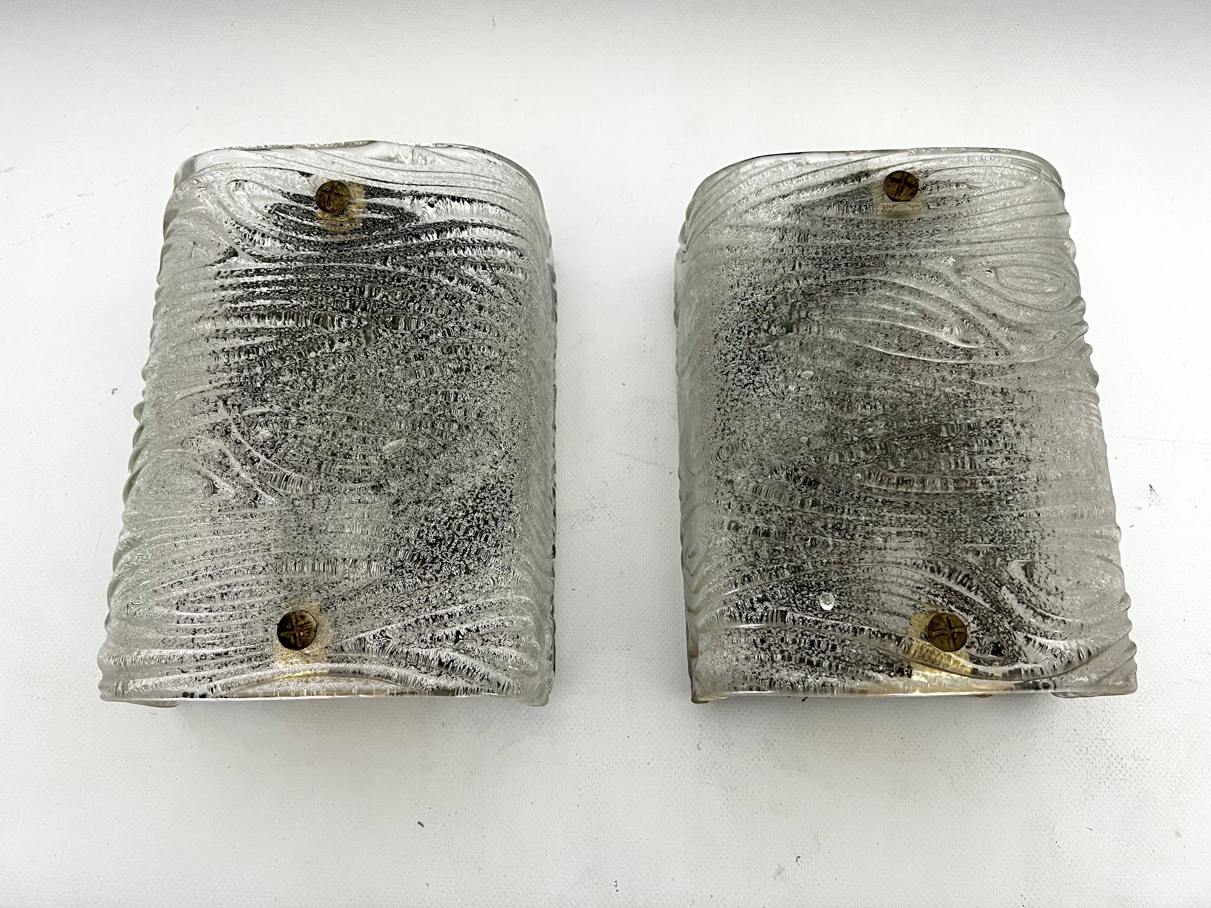 Toni Zuccheri, Mid-Century pair of corteccia Murano glass sconces for Venini. Italy 1960s