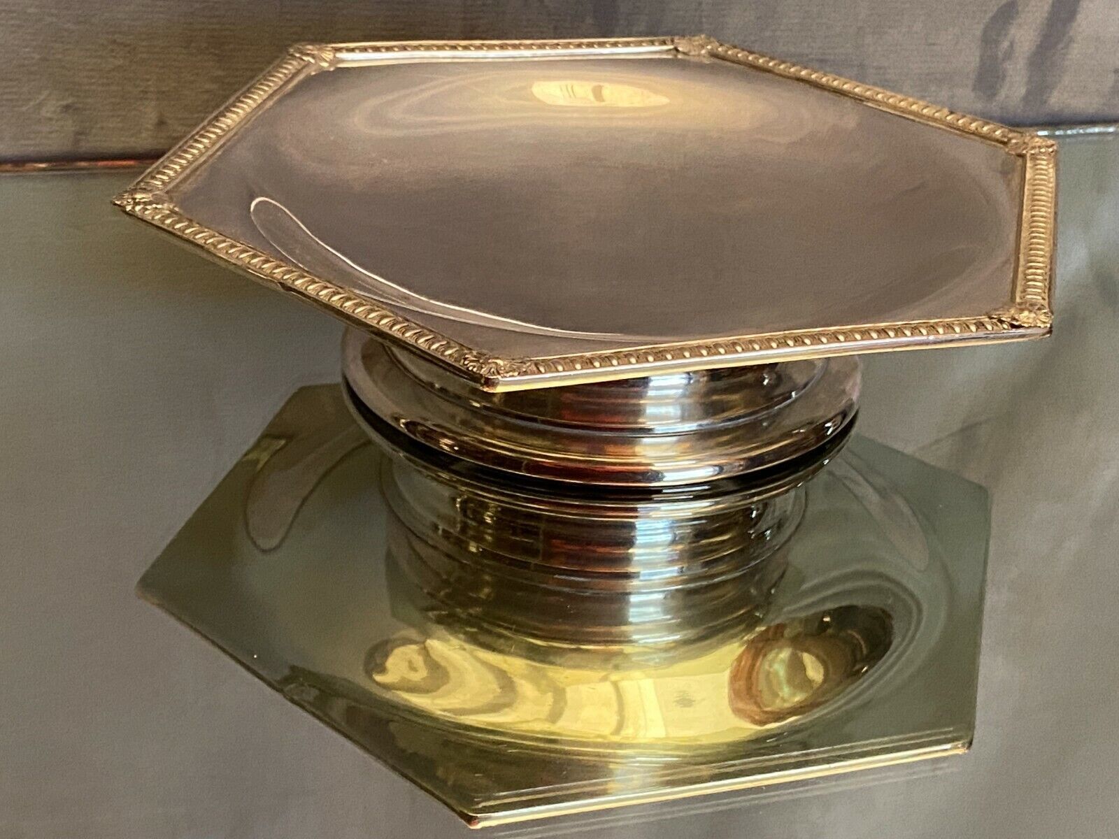 Plate on pedestal hexagonal shape silver metal Regency style