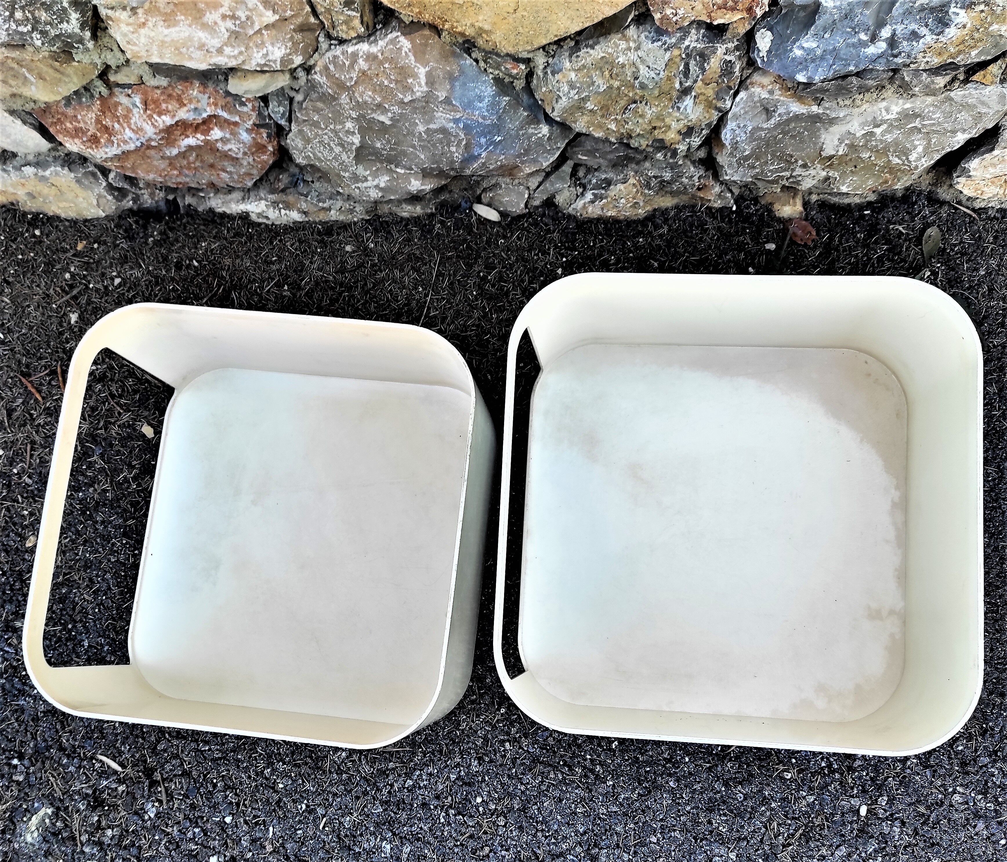 White plastic furniture kartell 4970 by anna castelli