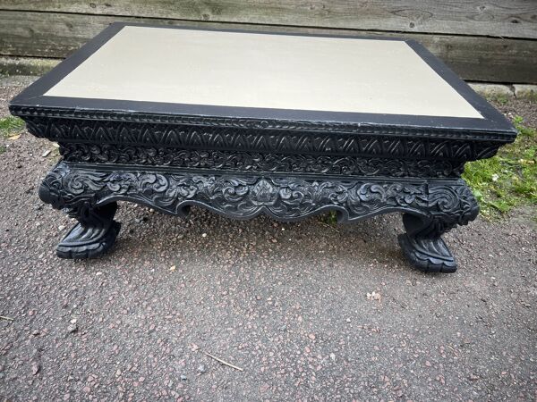 Table basse chinoise peinte