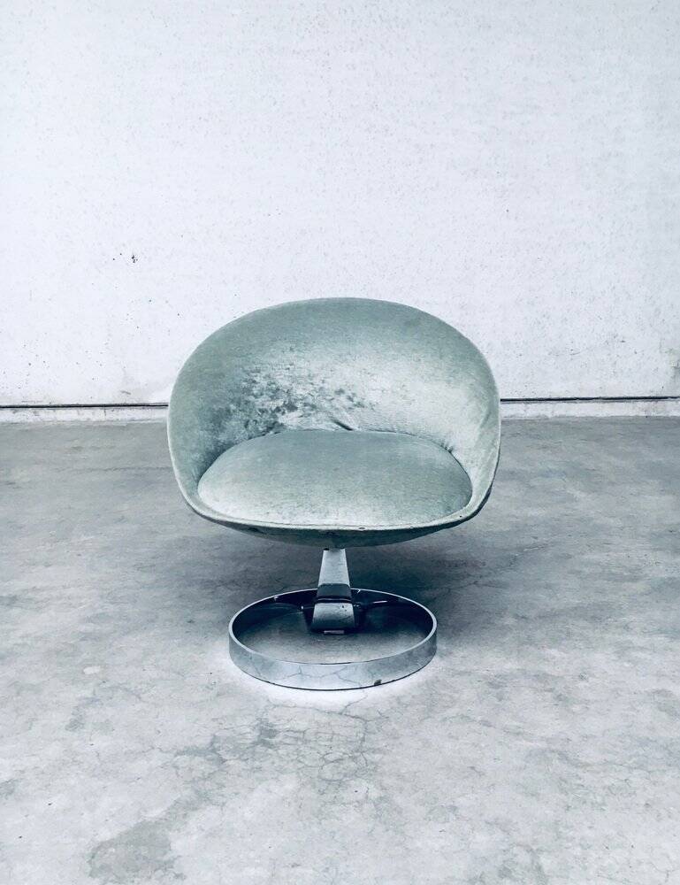 Set of Space Age Sphere Pod Lounge Chairs, France, 1960s