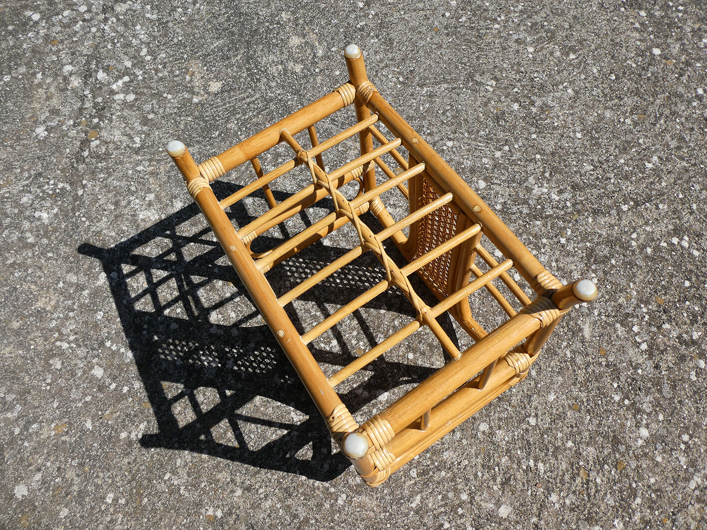 Bamboo rattan magazine holder