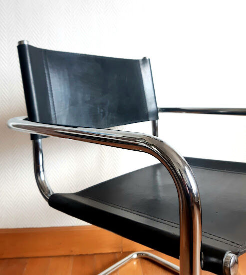 Cantilever design armchair in tubular steel 1970