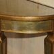 Console demi-lune Eglomise Theodore Alexander finition dorée