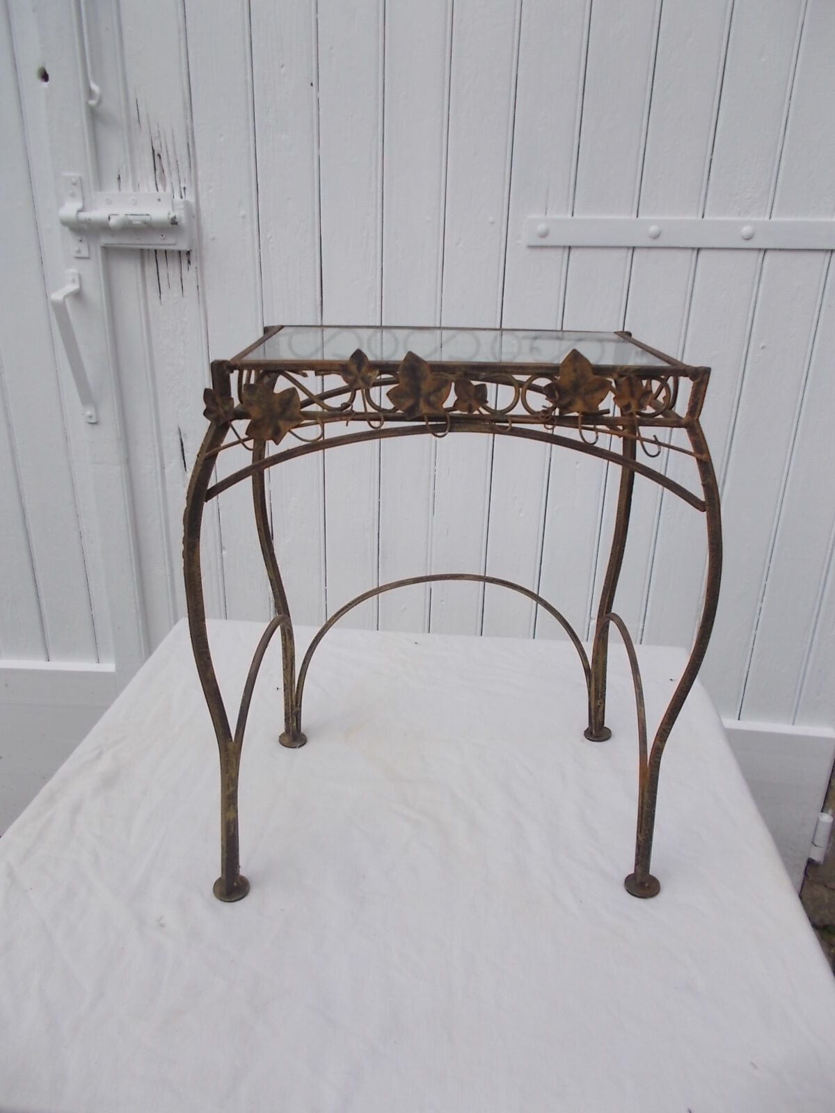 Table d'appoint fer forgé et verre