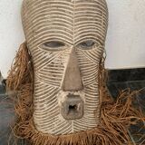 Masque africain de cérémonie