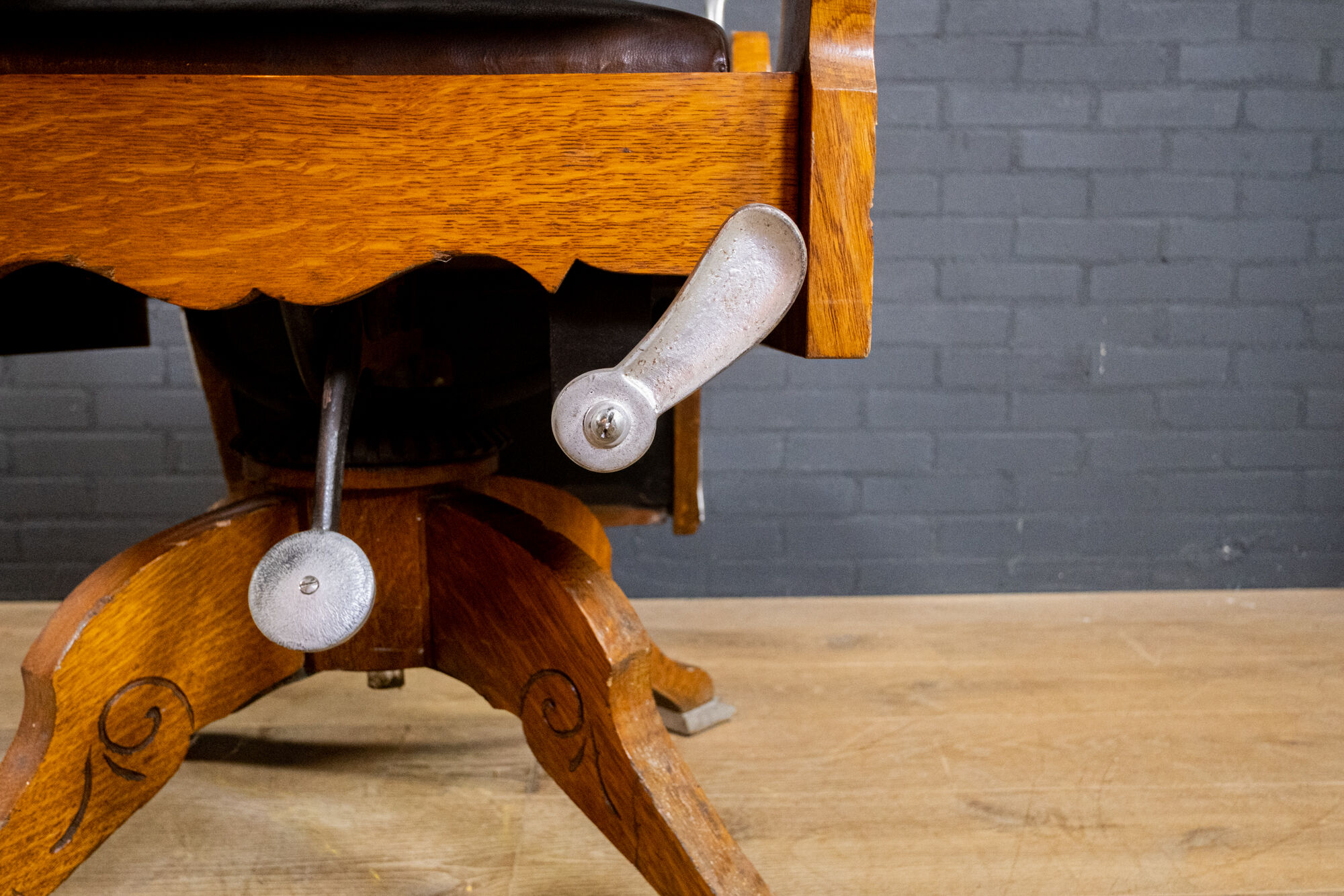 Chaise Barbier Art Déco Chêne et Cuir