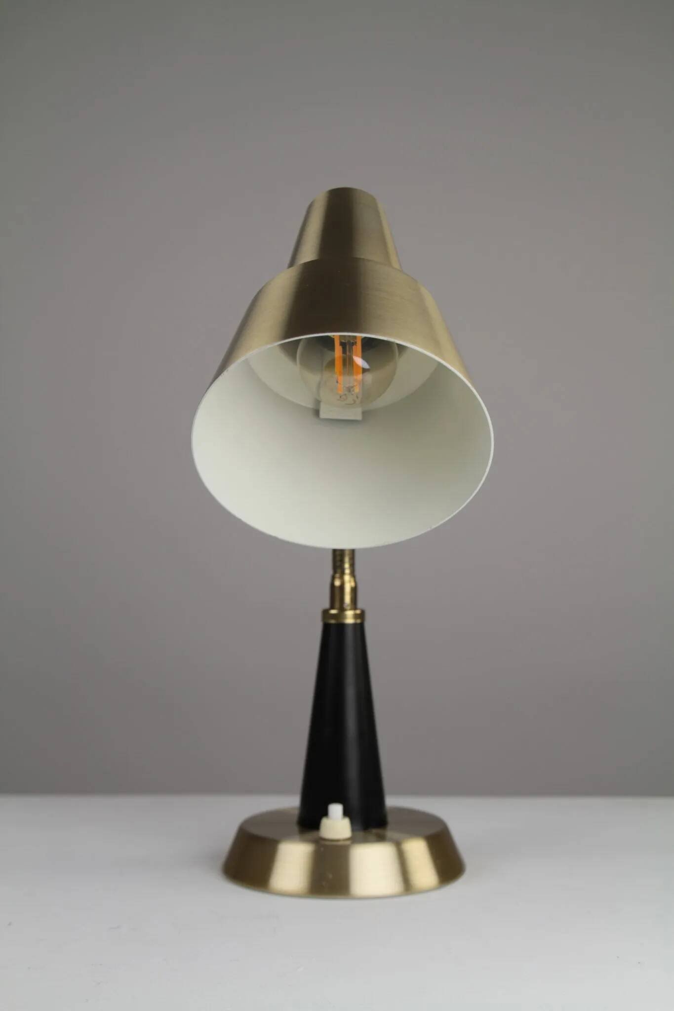 Table / Desk Lamp Model 600/5 by Gemi — Swedish Modernism in Black & Brass, 1960s