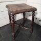 Tabouret ancien en bois sculpté en chêne massif