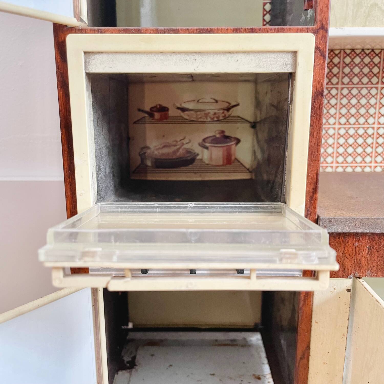 Kitchen for dolls from the 50s