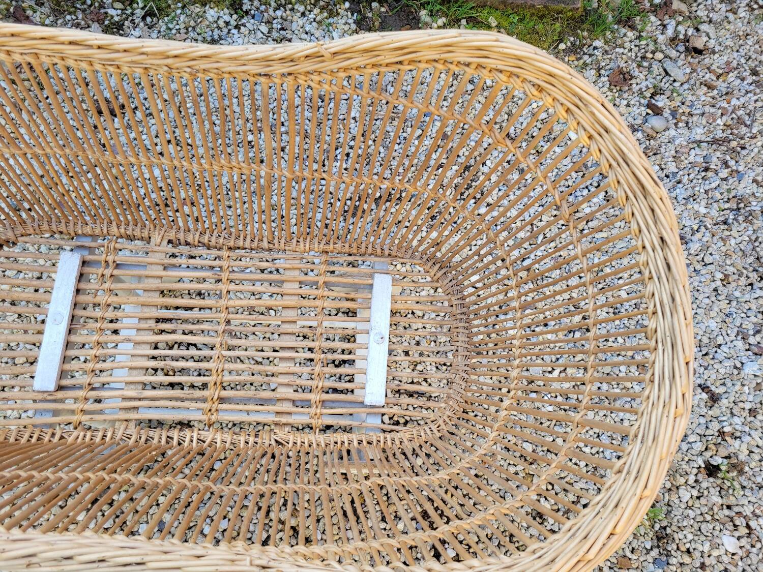 Wicker cradle on wheels, late 19th century