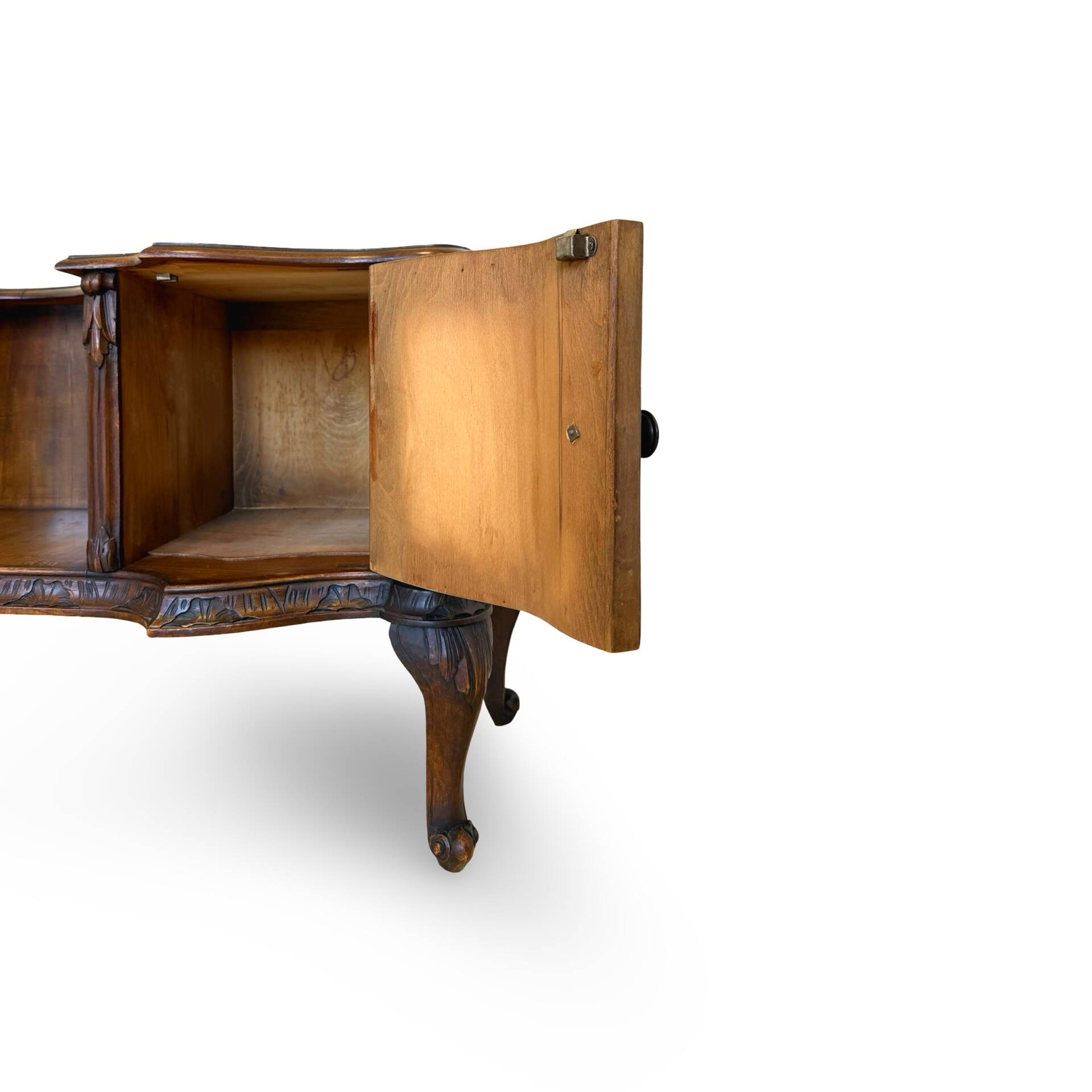 Italian console/petinus from the 1930s.