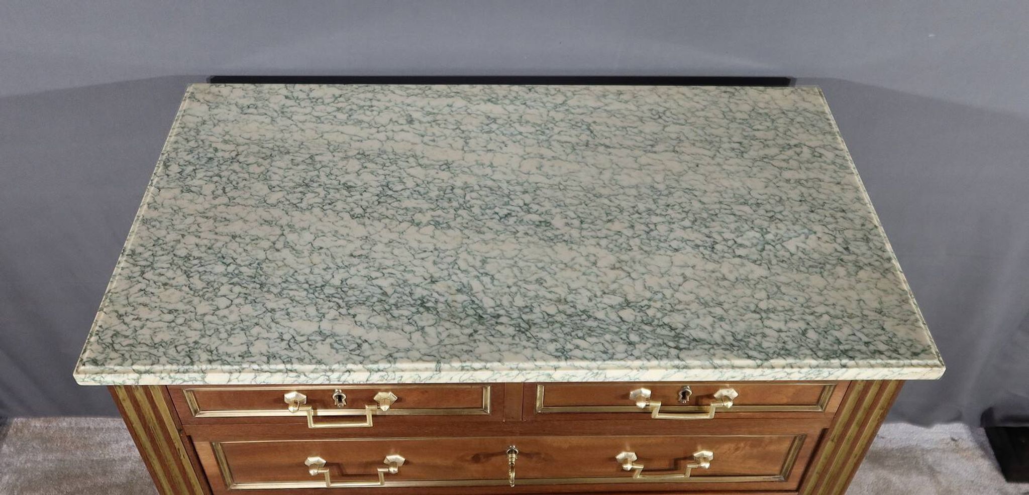 Commode Chiffonnière en Acajou, style Louis XVI – Milieu XXe