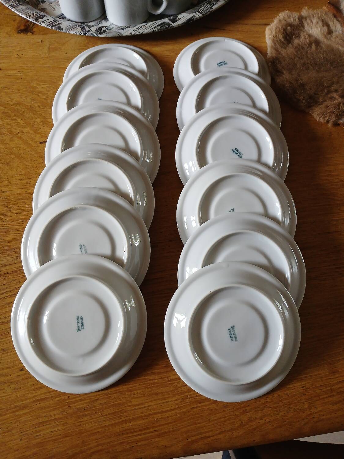12 bistro coffee cups and 2 pots