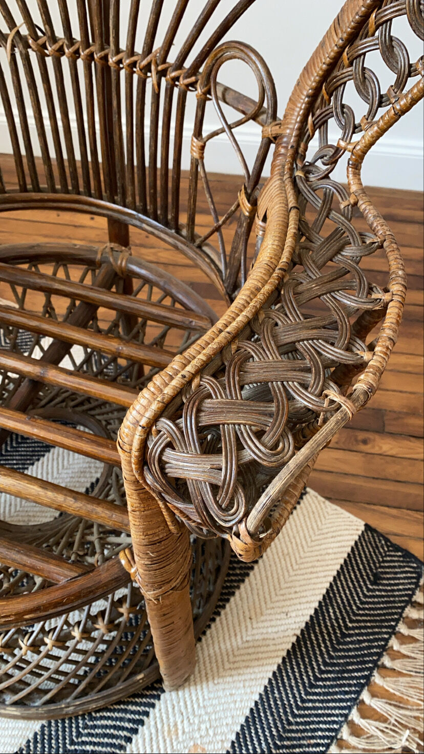 Armchair Emmanuelle old