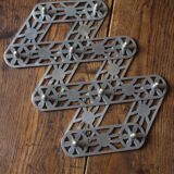 Folding metal trivia vintage flowers