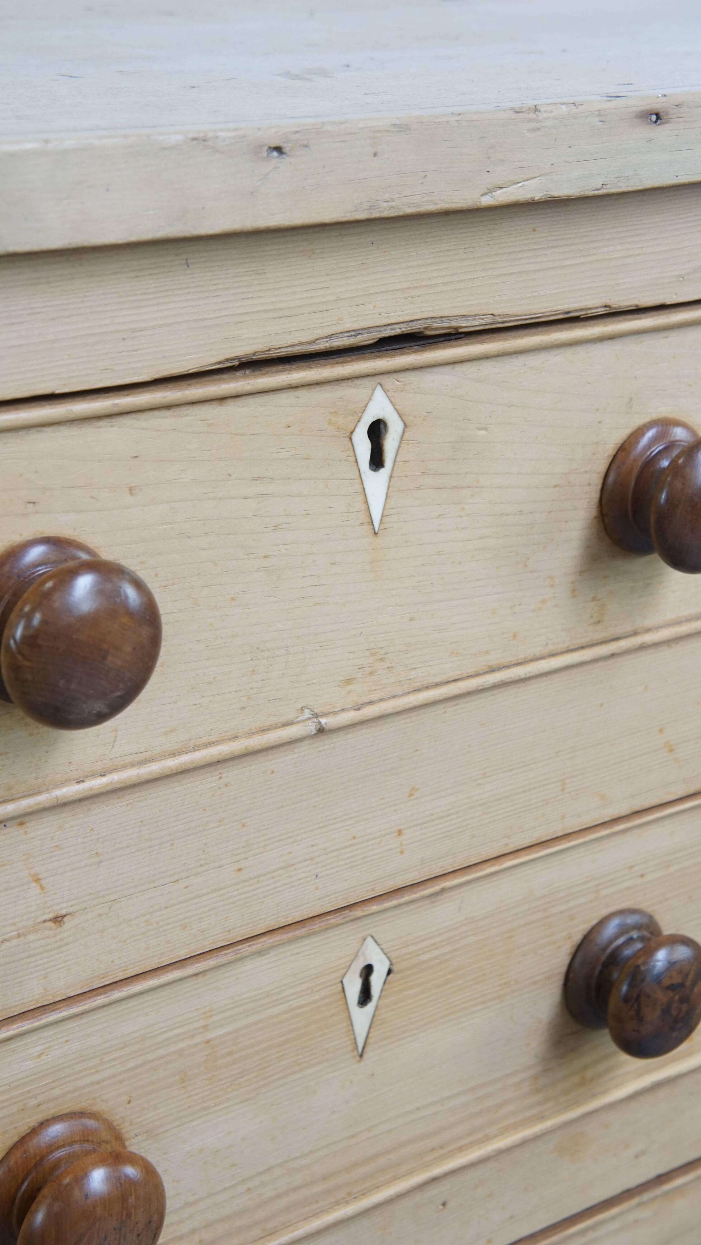 Antique English Sideboard/ Counter from the Early 19th Century in Pine Wood