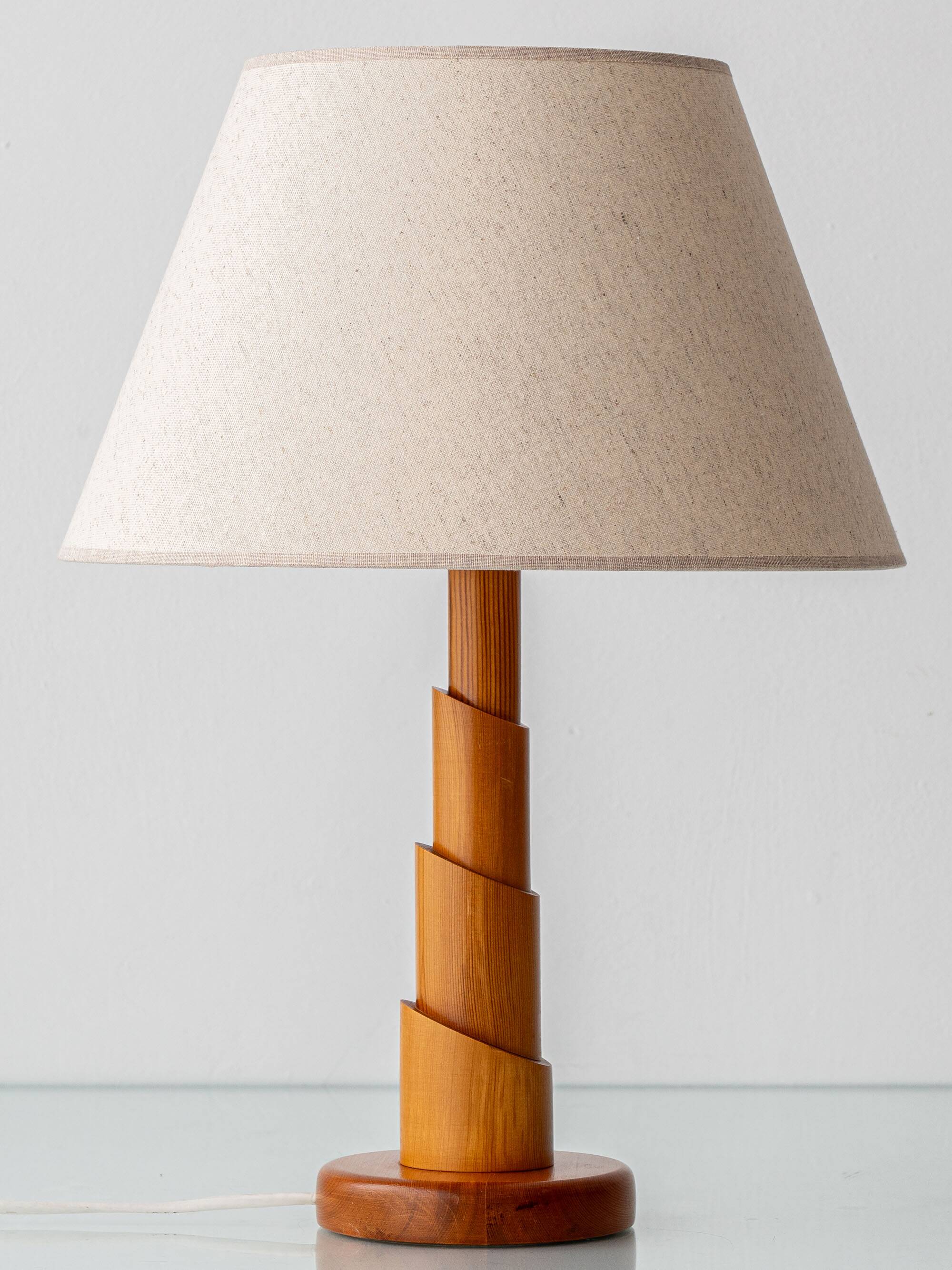 Scandinavian Modern Sculptural Solid Pine Table Lamp, circa 1970s