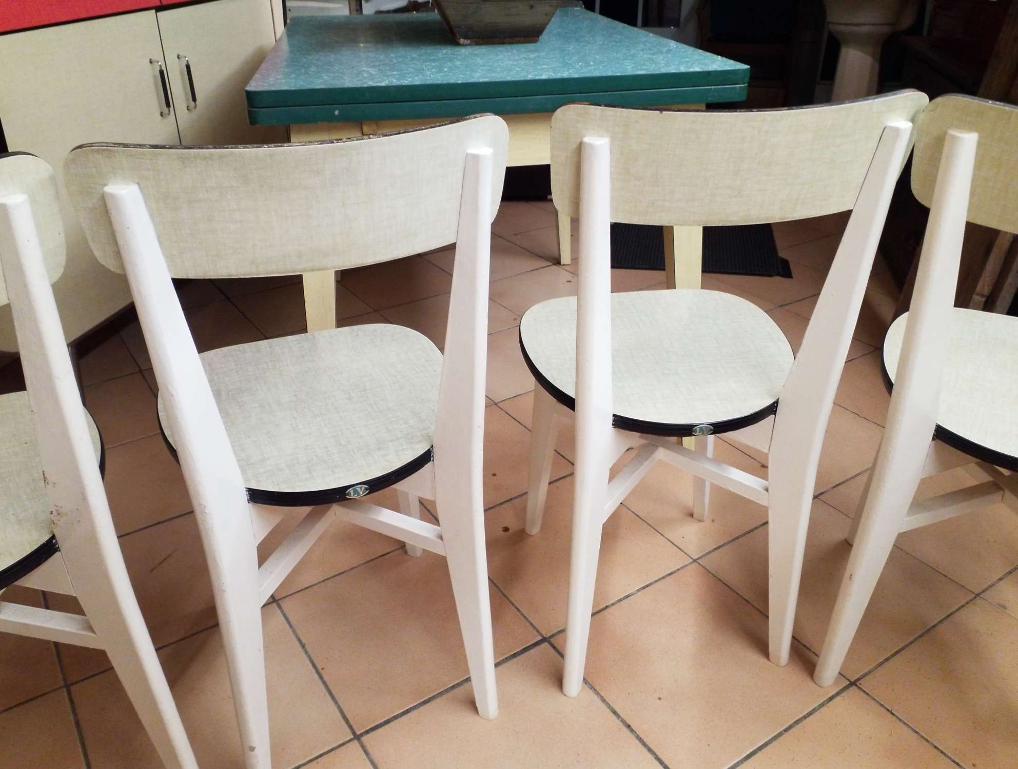 4 Mado chairs