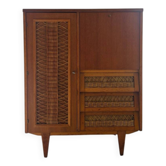 Petite armoire chêne et osier 1960