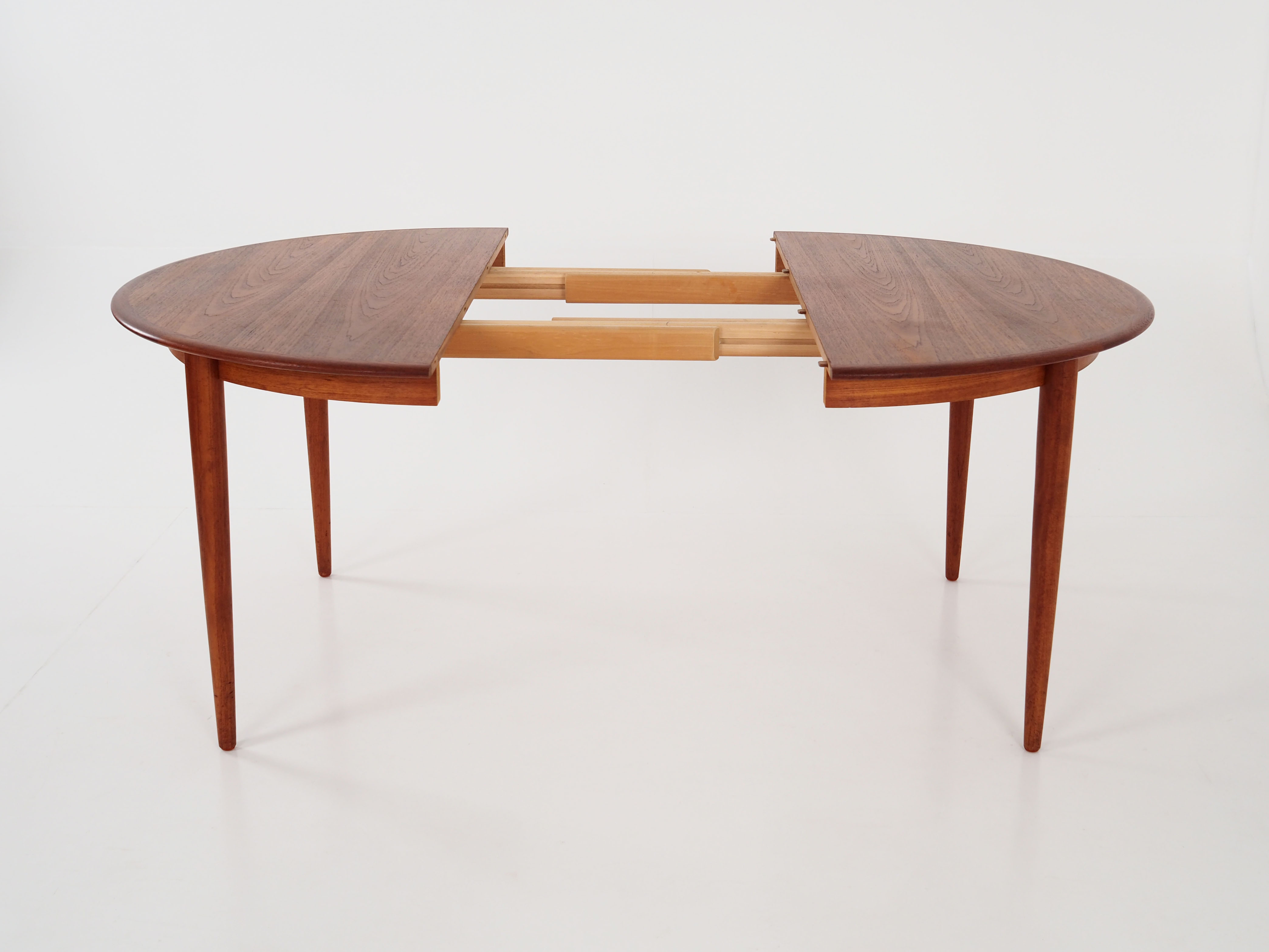 Round folding table, 1970s design