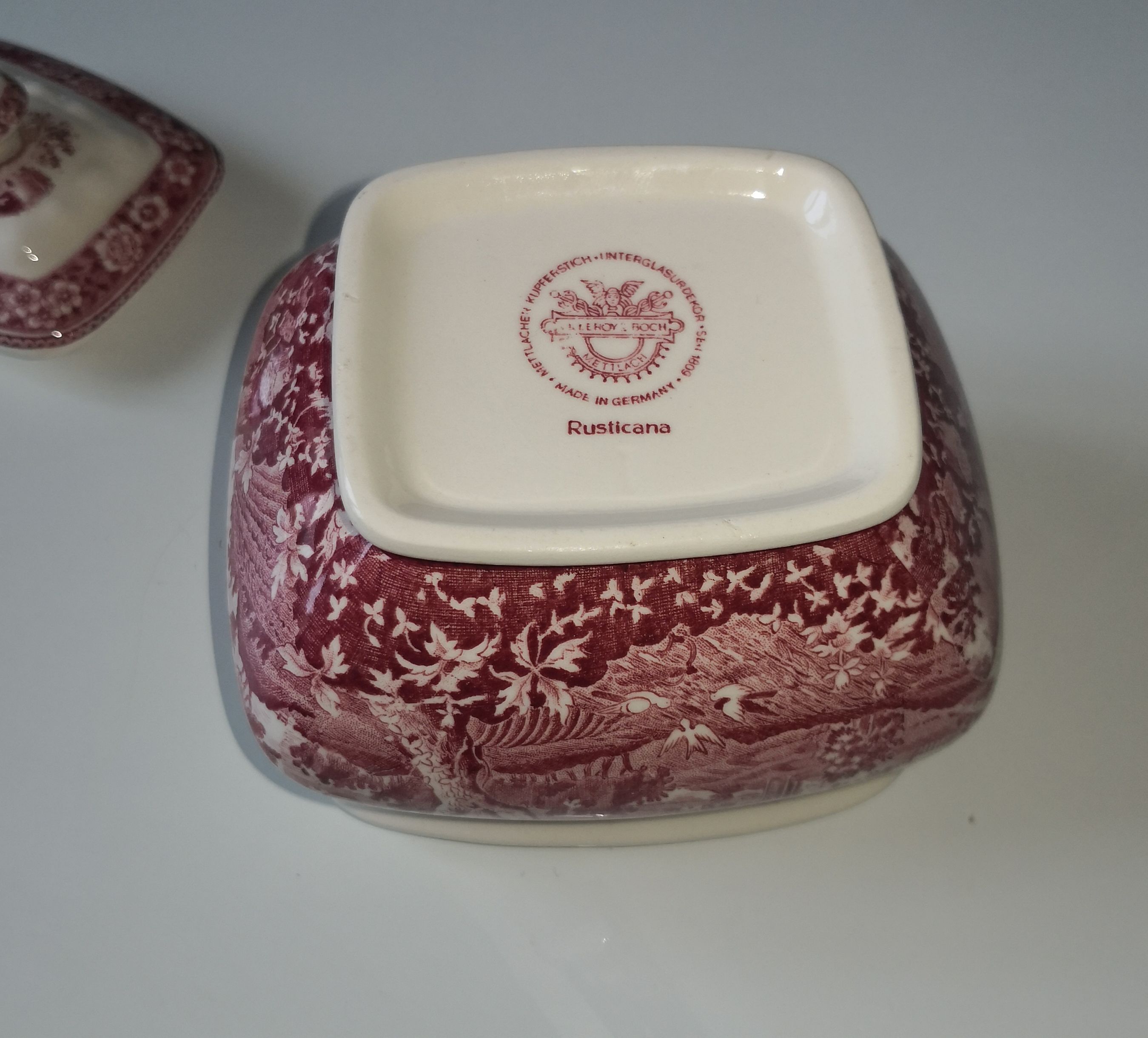 Villeroy and boch ceramic sugar bowl
