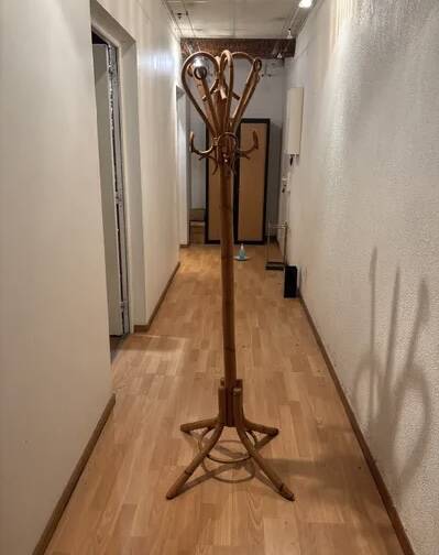 Vintage Parrot Coat Rack in Bamboo and Rattan (1960s)