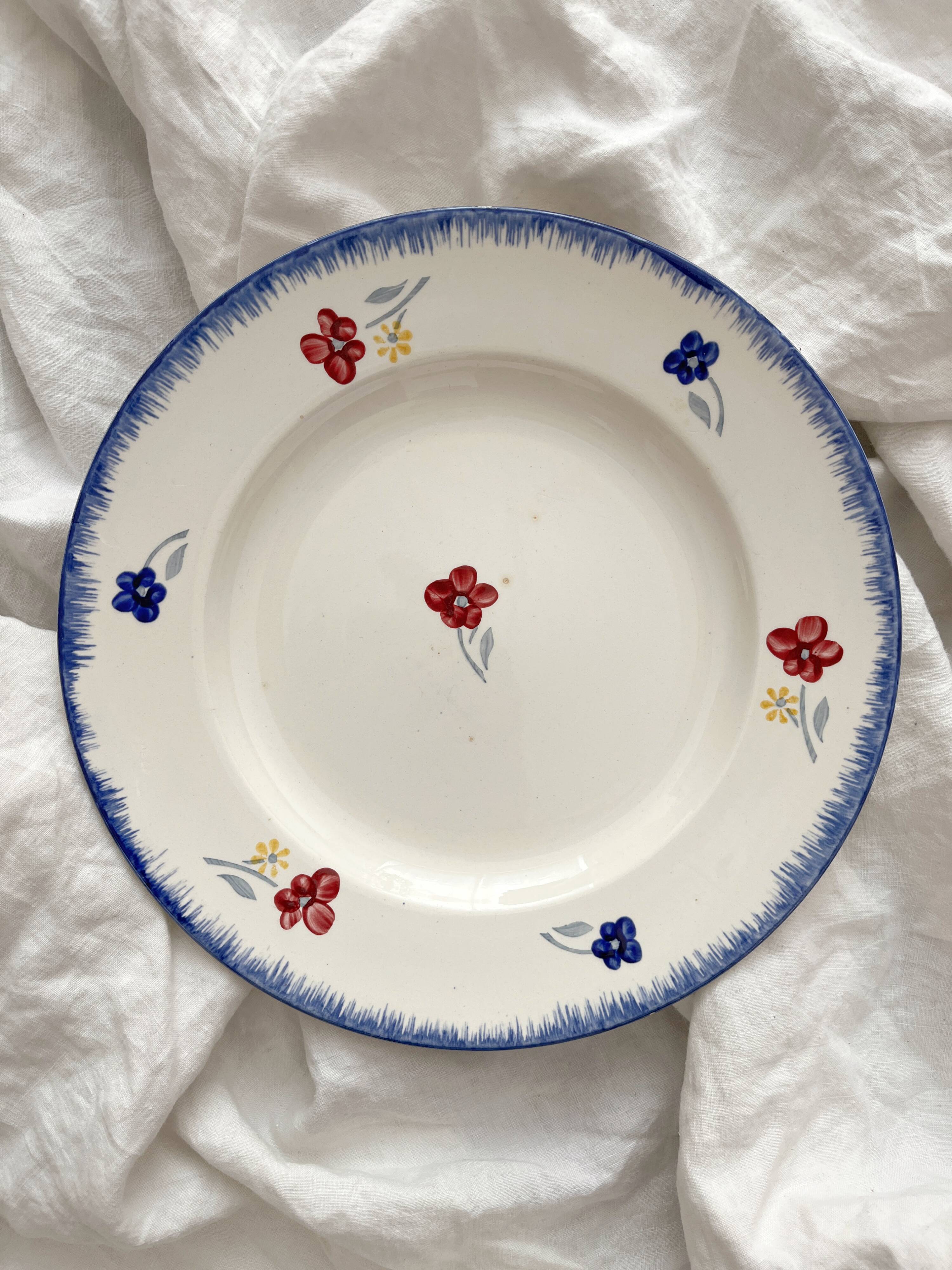 Round earthenware dish Mary Lou, Digoin Sarreguemines vintage