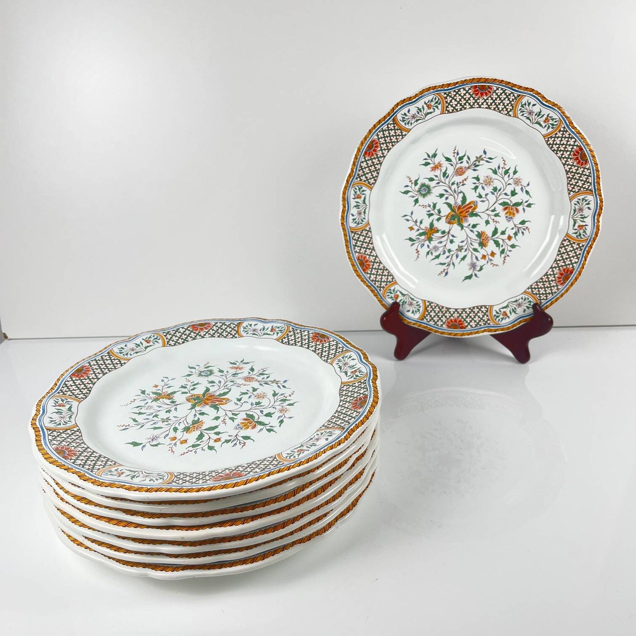 Set of 8 flat plates Gien model Rouen Sainfoin, 1990