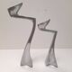 Paire de bougeoirs Swan de Matthew Hilton