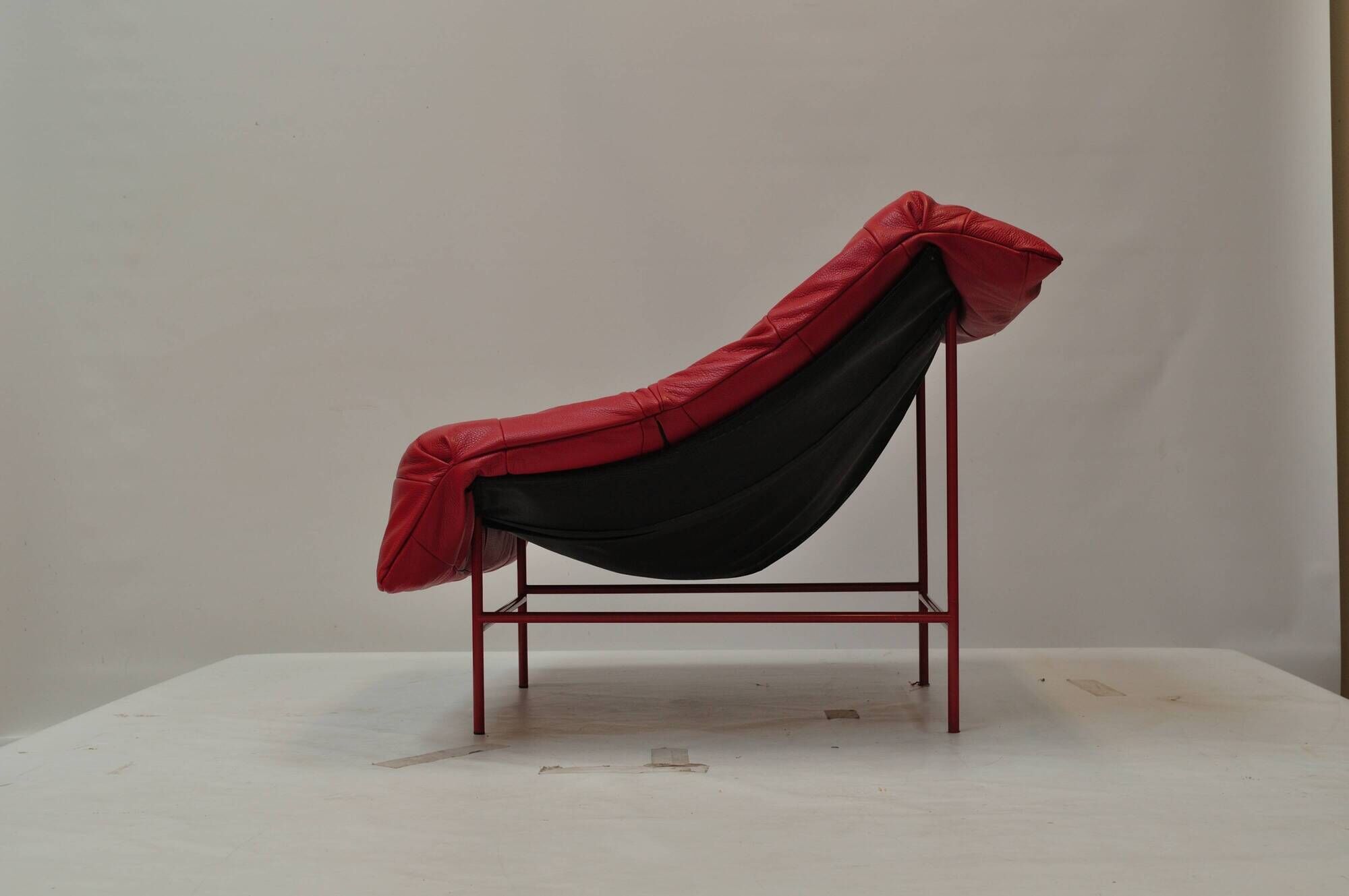 Vintage Montis Butterfly lounge chair by Gerard van den Berg in red leather