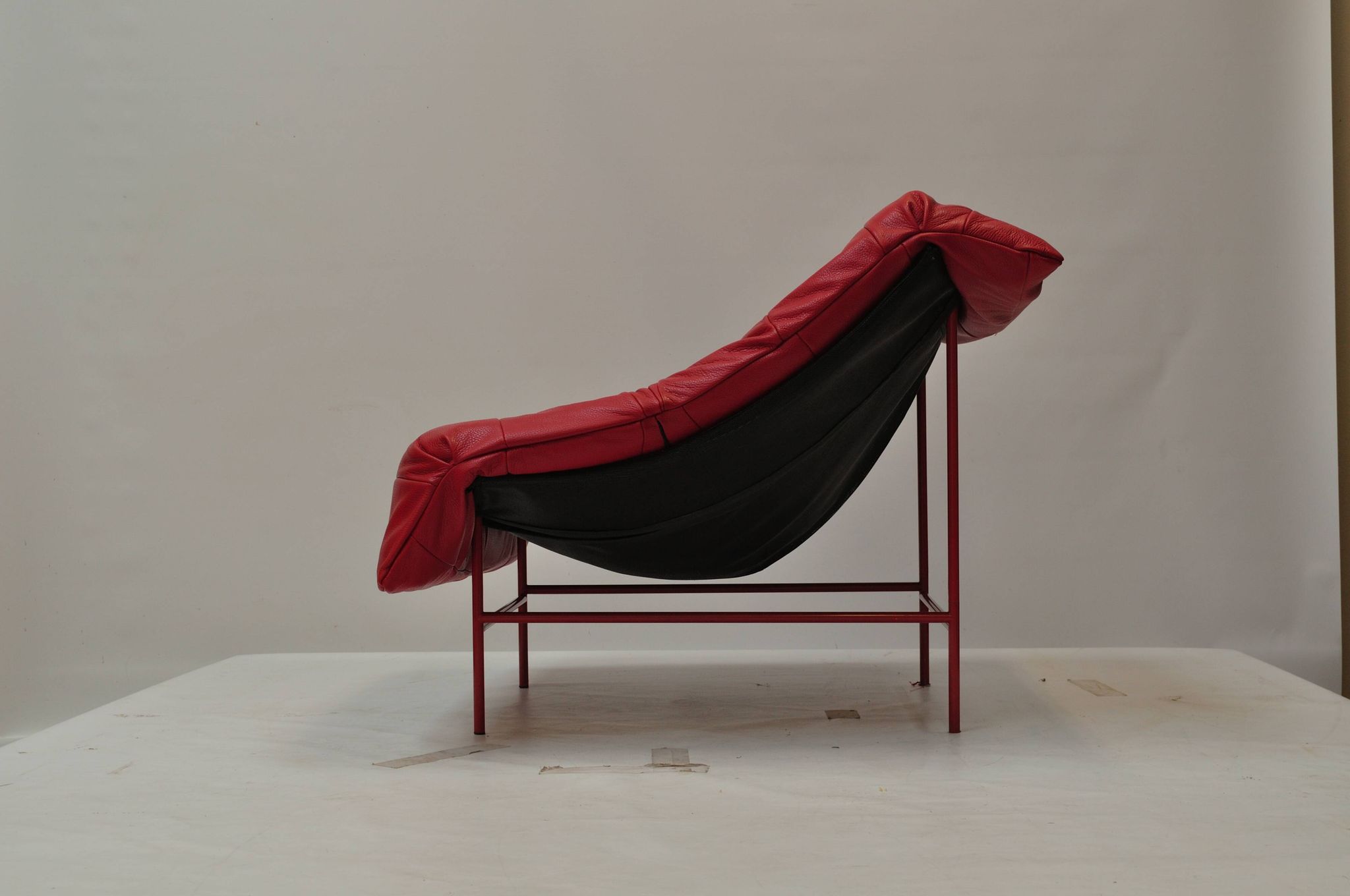 Vintage Montis Butterfly lounge chair by Gerard van den Berg in red leather