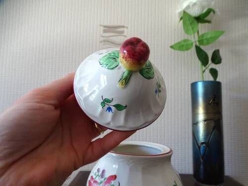 KG LUNÉVILLE "Street Lamp" Sugar bowl earthenware with flower decoration, apple fretel.