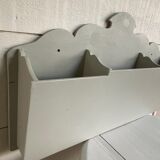 Compartmentalized shelf, mail storage