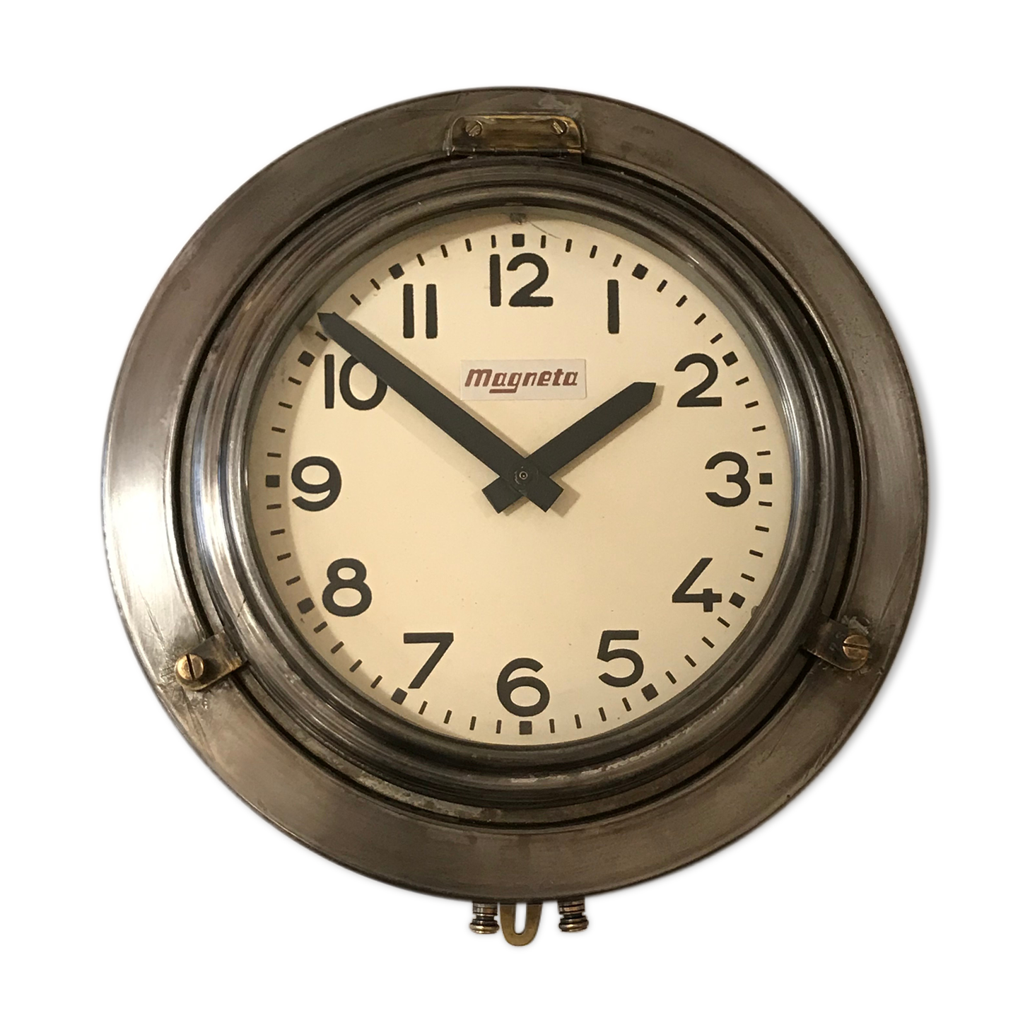 Clock Brillie Magneta Industrial Station