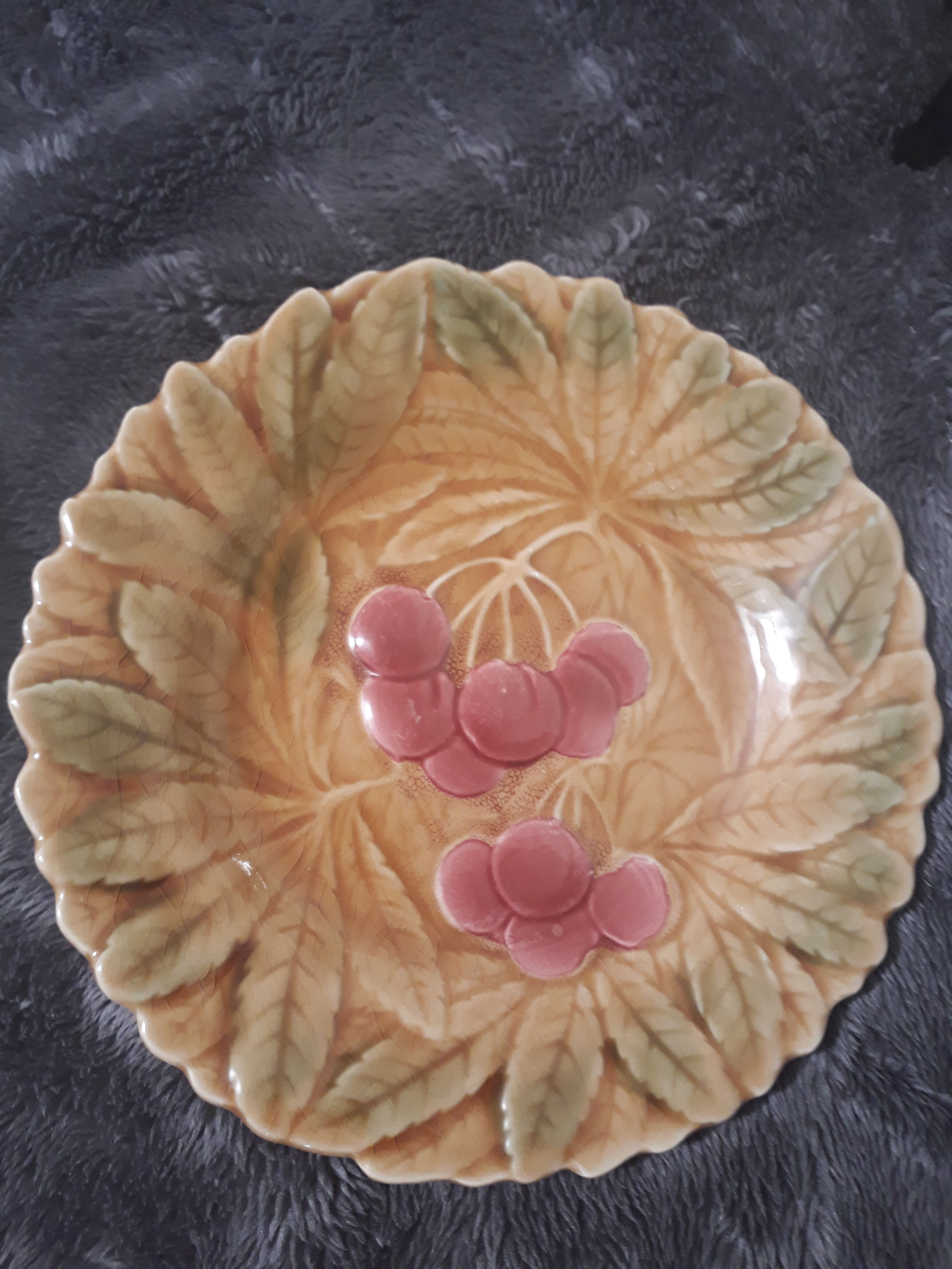 4 plates dessert decor fruits, satitle slurry of Sarreguemines, early twentieth century