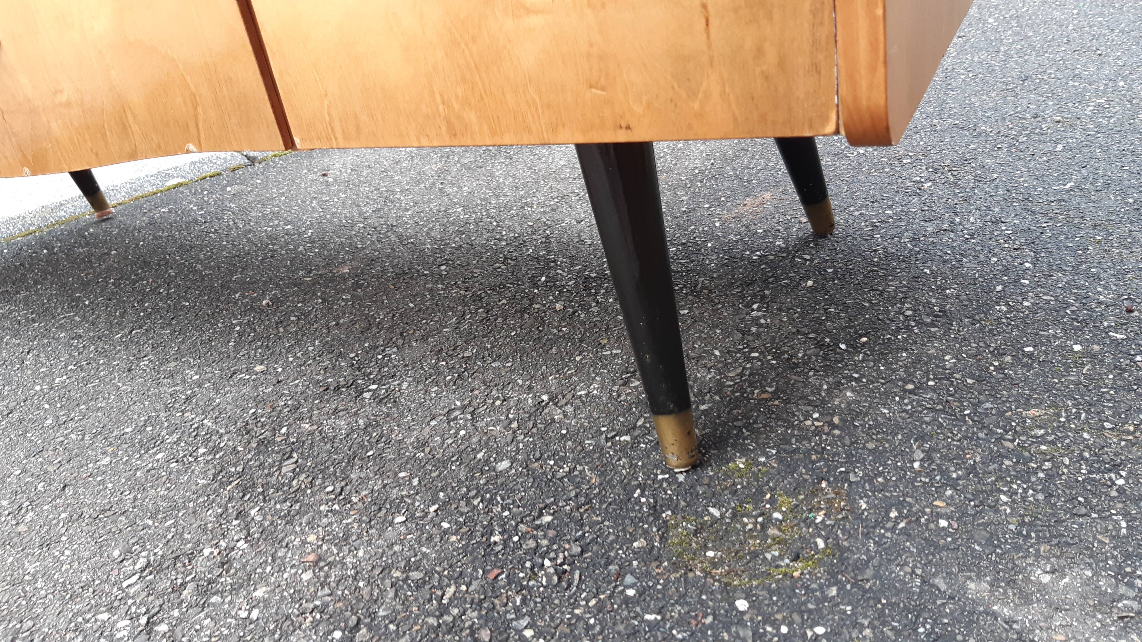 Vintage bass enfilade