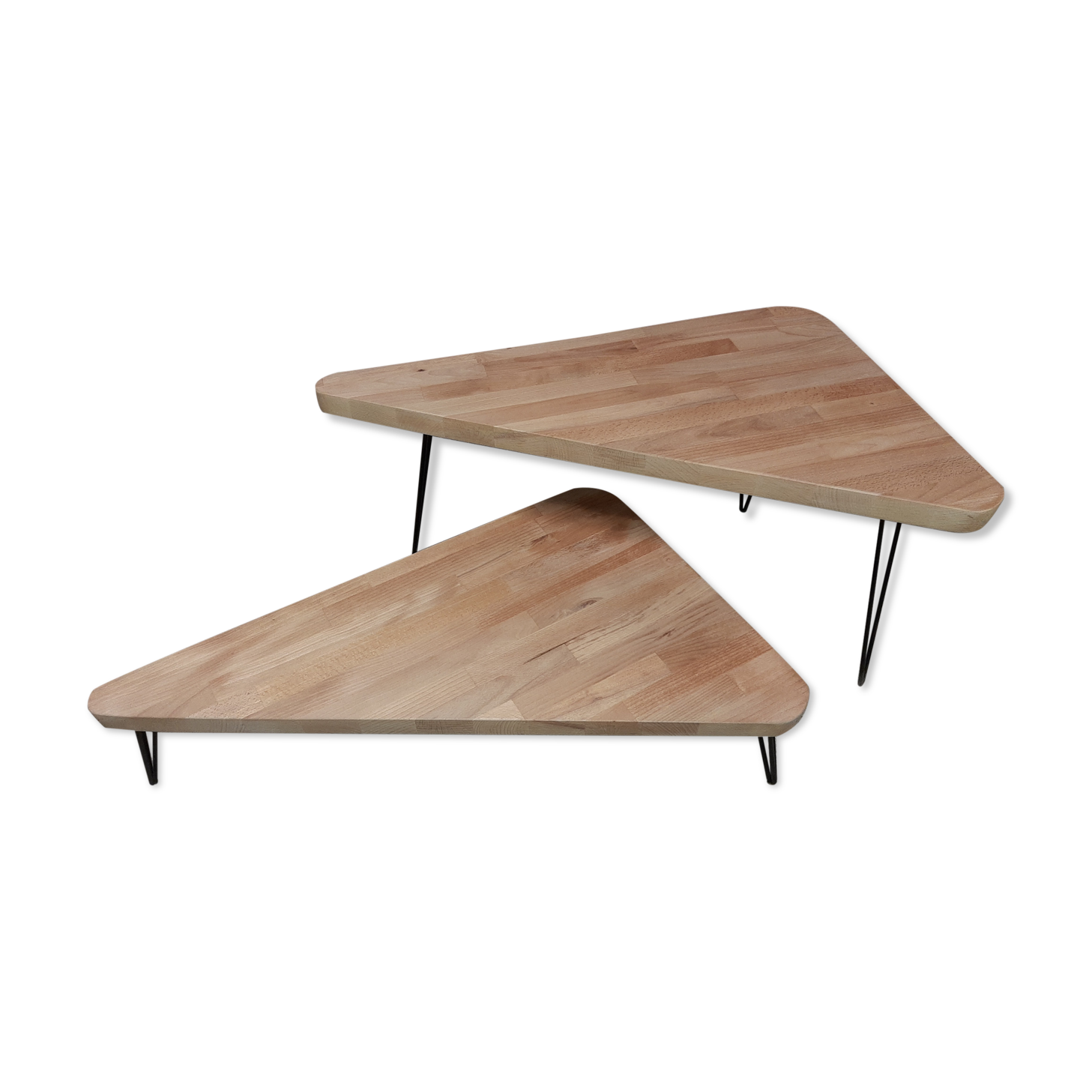 Duo of pull-out coffee tables