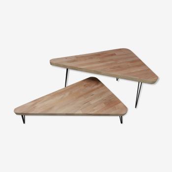 Duo of pull-out coffee tables
