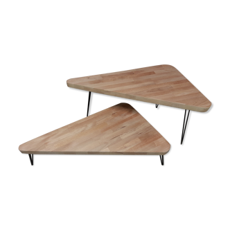 Duo of pull-out coffee tables