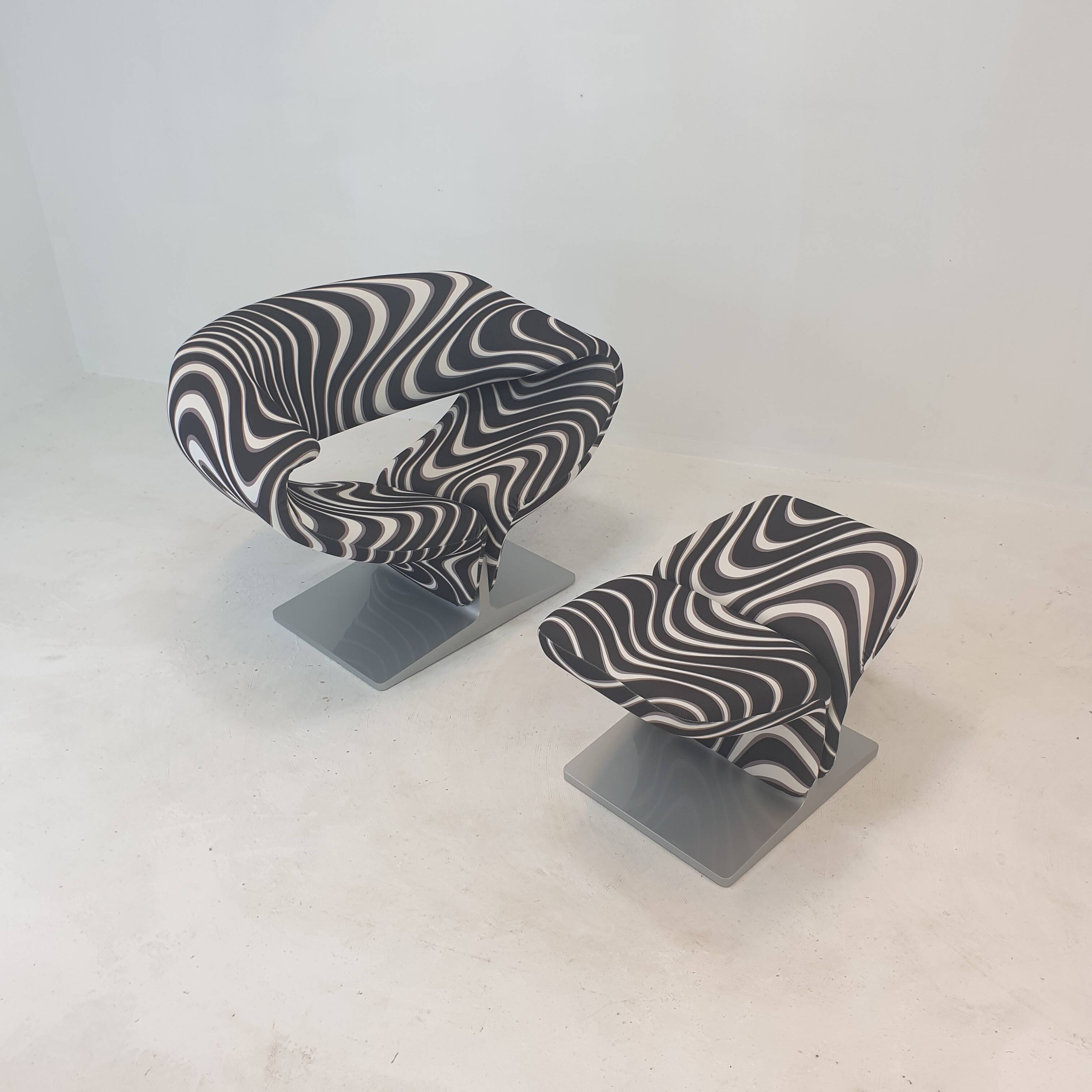 Ribbon Chair With Ottoman by Pierre Paulin for Artifort, 1990's