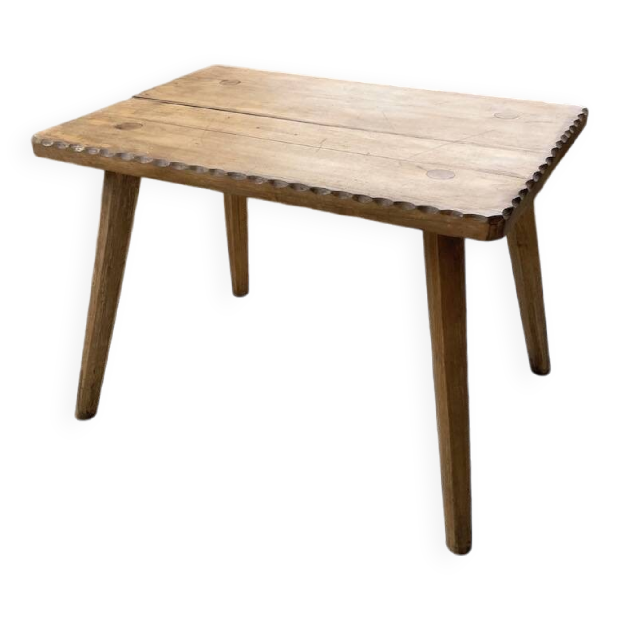 Table brutaliste savoyarde en chêne