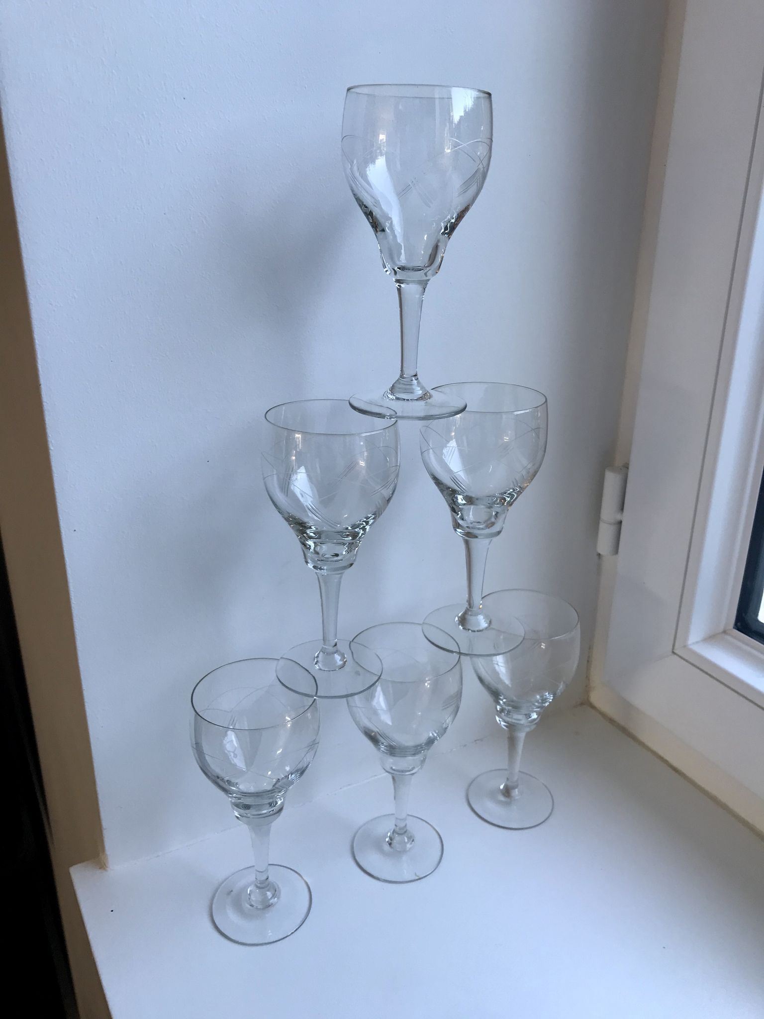 Set of 6 crystal wine glasses engraved 50-60s