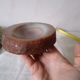 Empty pocket agate