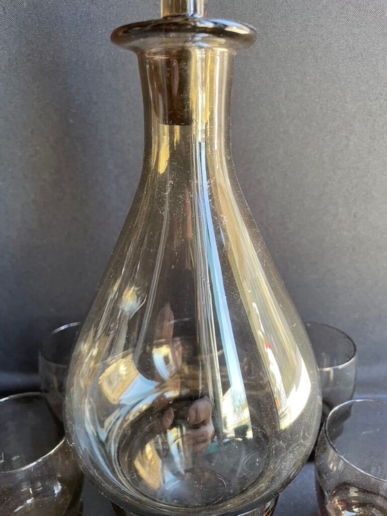 Liquor service smoked glass