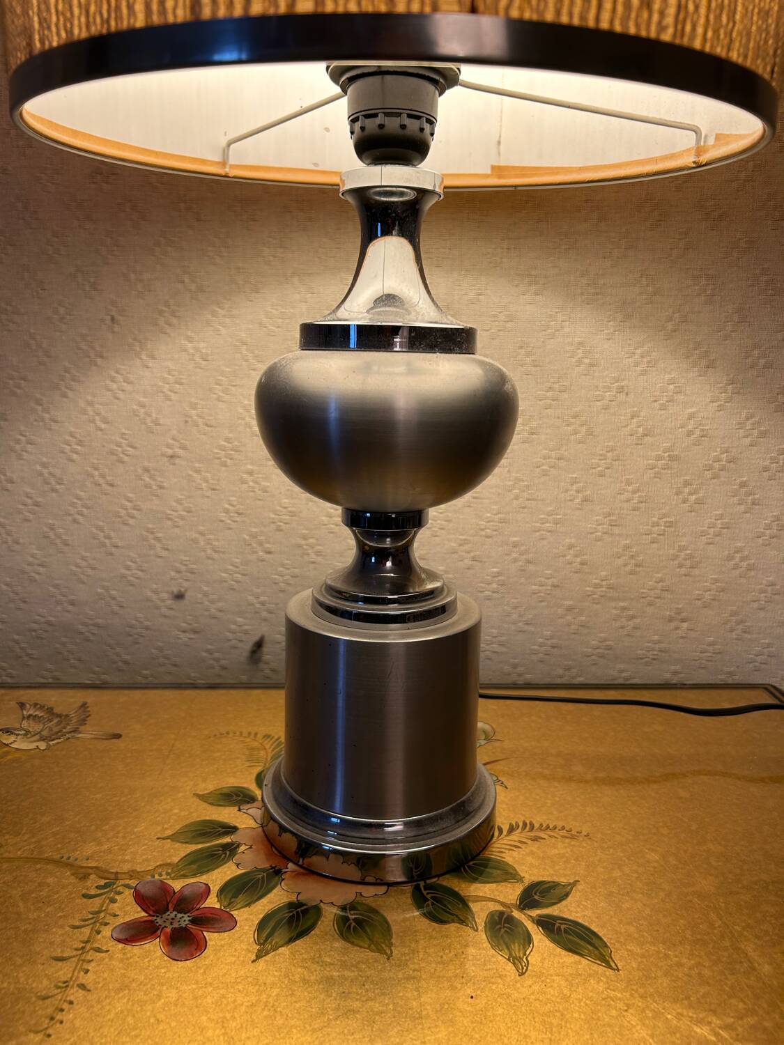 1970s style living room lamp