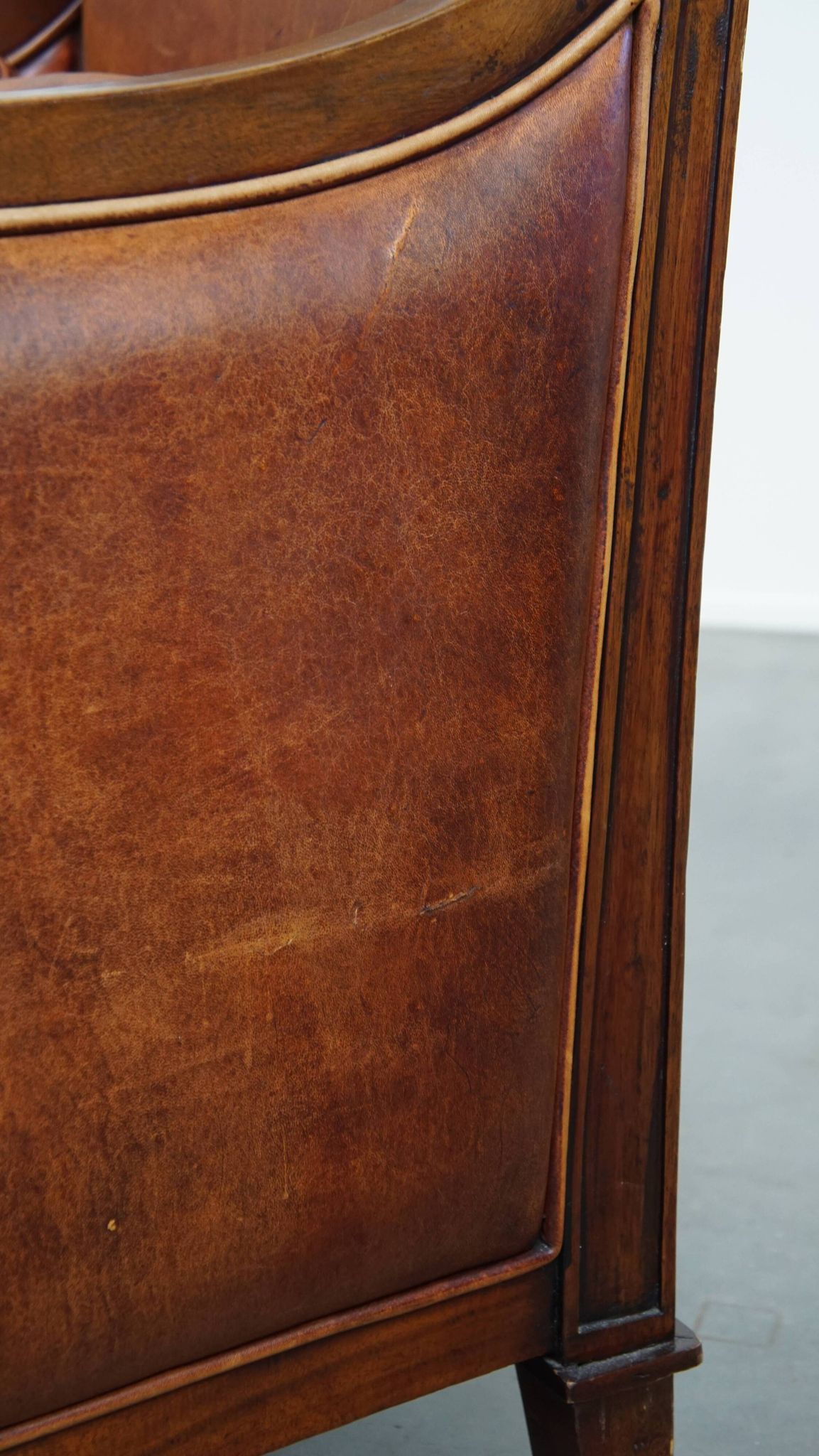 Cognac-Colored Sheepskin Leather Art Deco Design Chair Combined with Wood