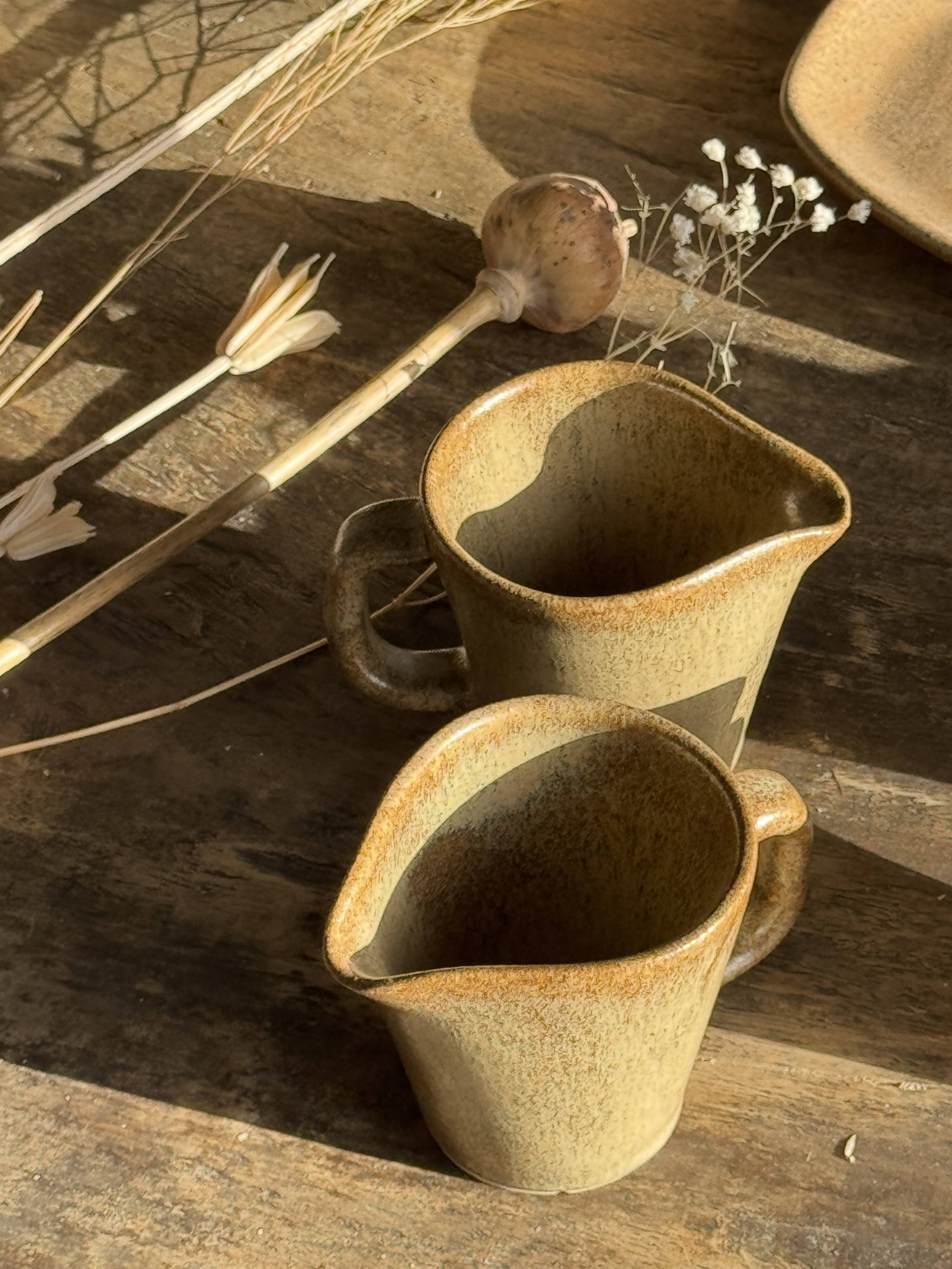 Set of 3 small jugs or milk pots in stoneware H8 D8.5