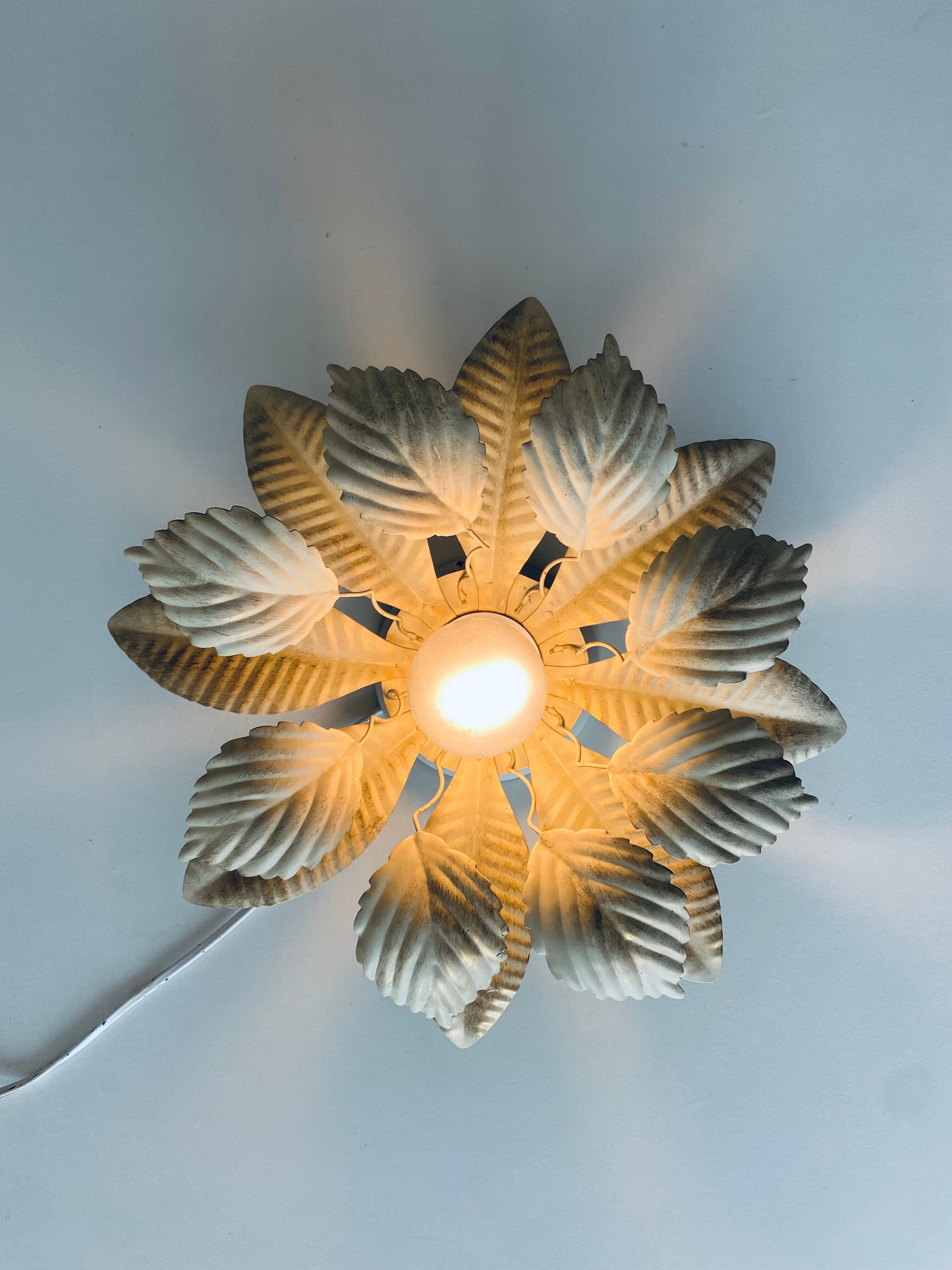 Wall lamp or ceiling lamp metal sheet