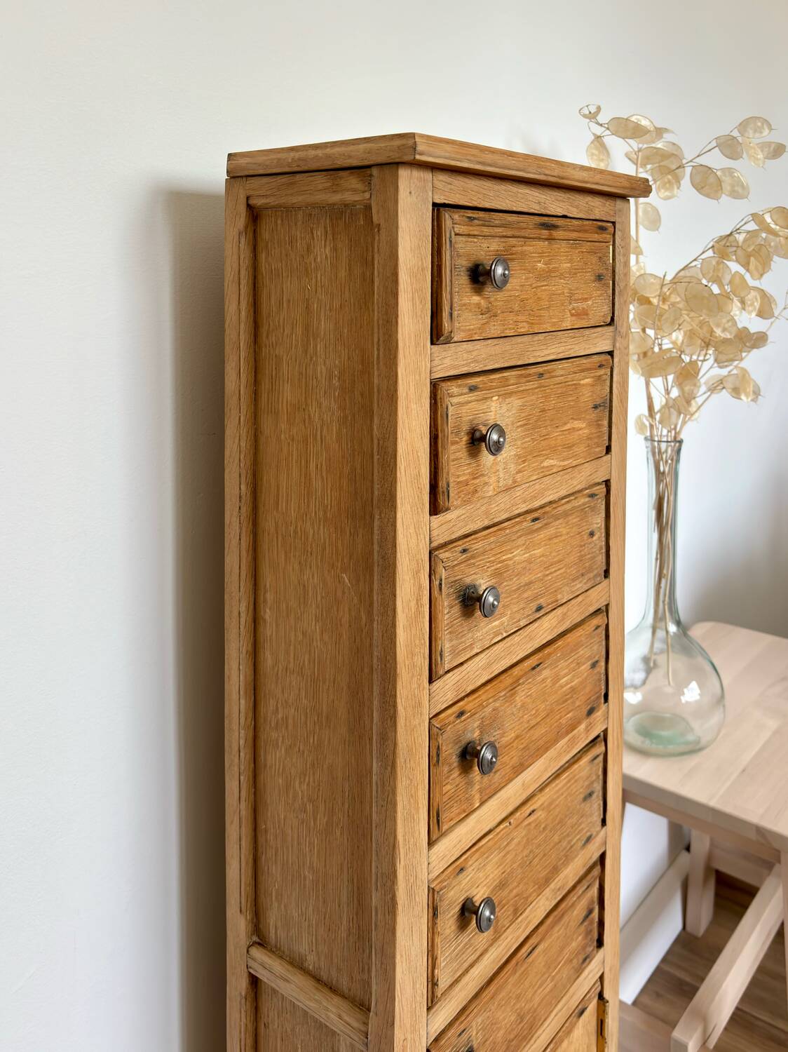 Renovated wooden trade furniture